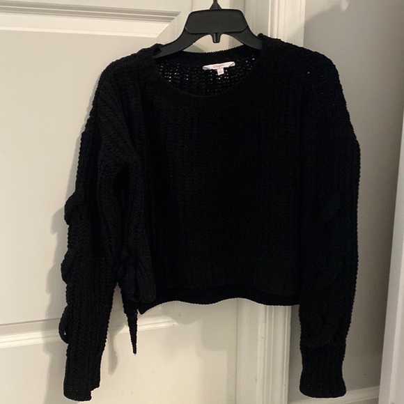 Candie’s Sweater - Picture 1 of 5